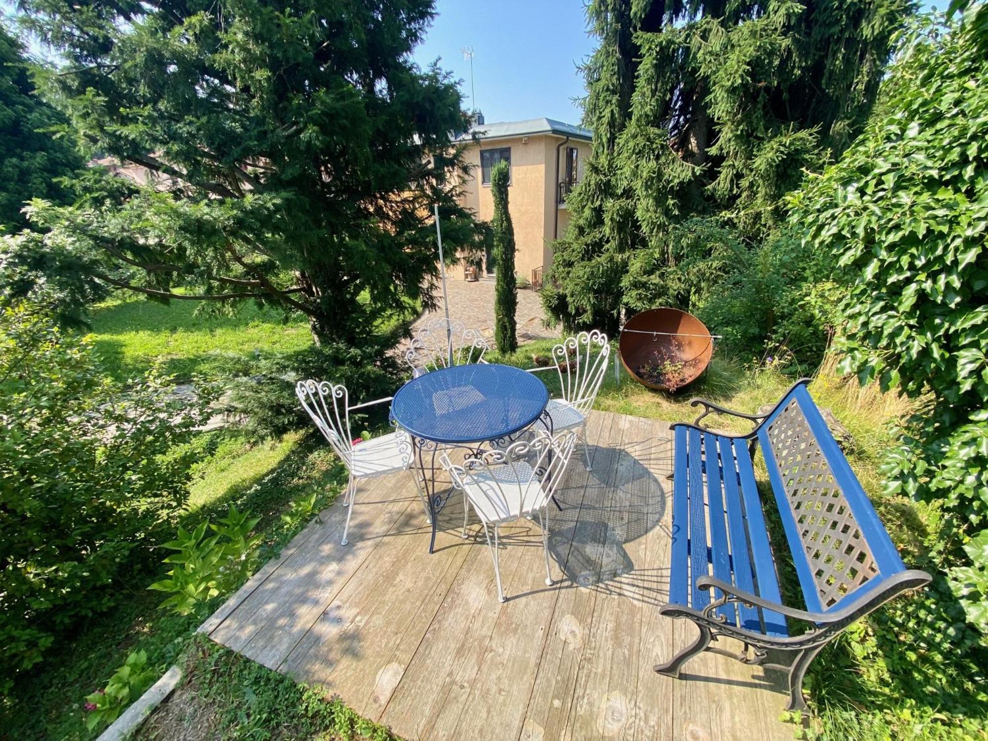Villa Cuten Calco  Buitenkant foto